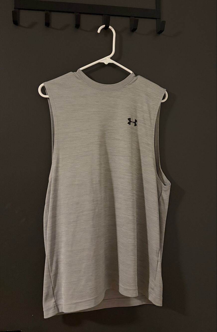 Under Armour Men’s Gray HeatGear Tank Top